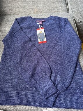 Gloria Vanderbilt Purple Knit Sweater Medium NWT Soft Crewneck